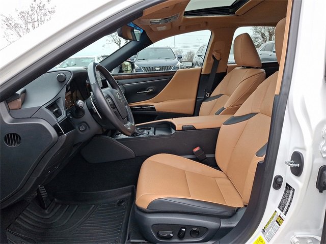 Used 2023 Lexus ES 350 350 w/ Premium Package image 9