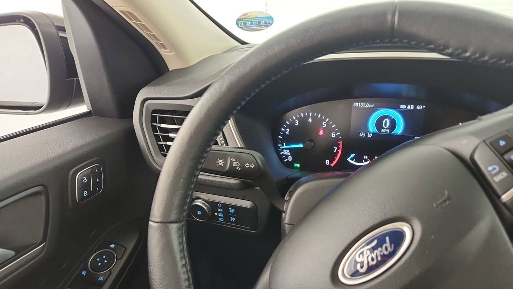 Used 2020 Ford Escape SEL FWD image 19