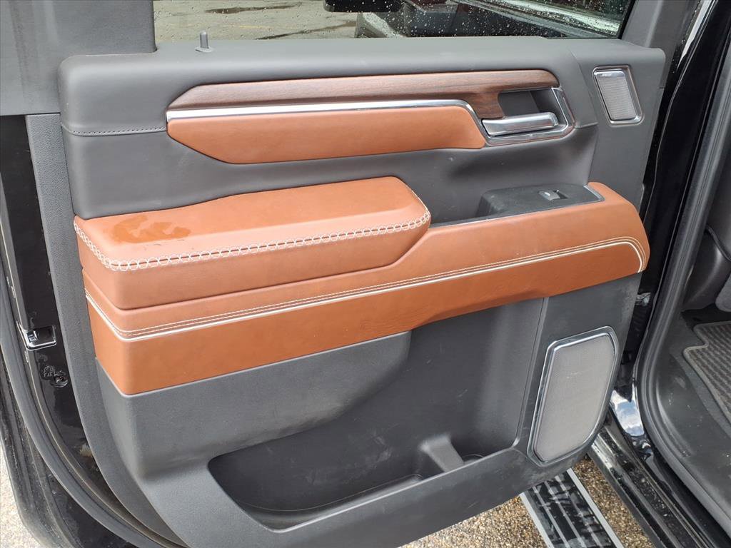 Certified 2024 GMC Sierra 2500 Denali Ultimate w/ Max Trailering Package image 13