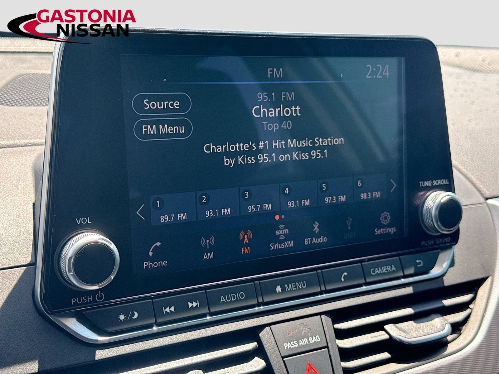 Used 2023 Nissan Altima 2.5 SR FWD image 18