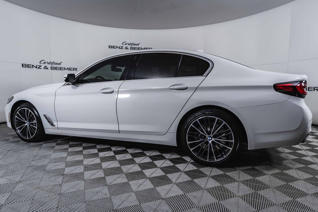 Used 2023 BMW 540i w/ Premium Package image 11