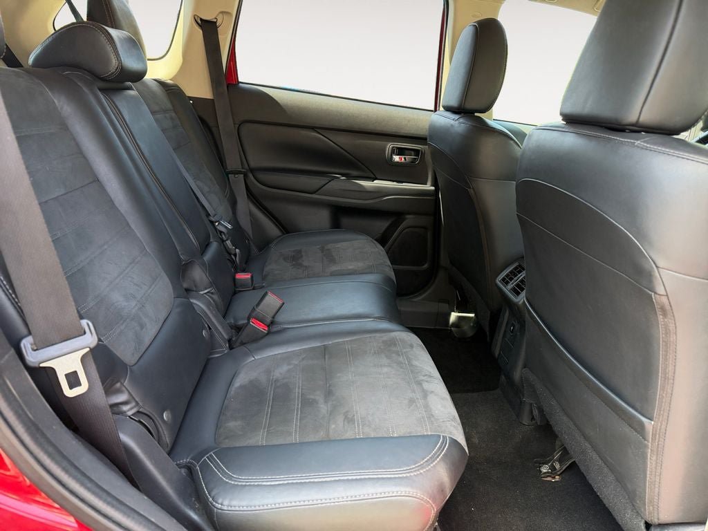 Used 2019 Mitsubishi Outlander SE AWD/4WD image 23