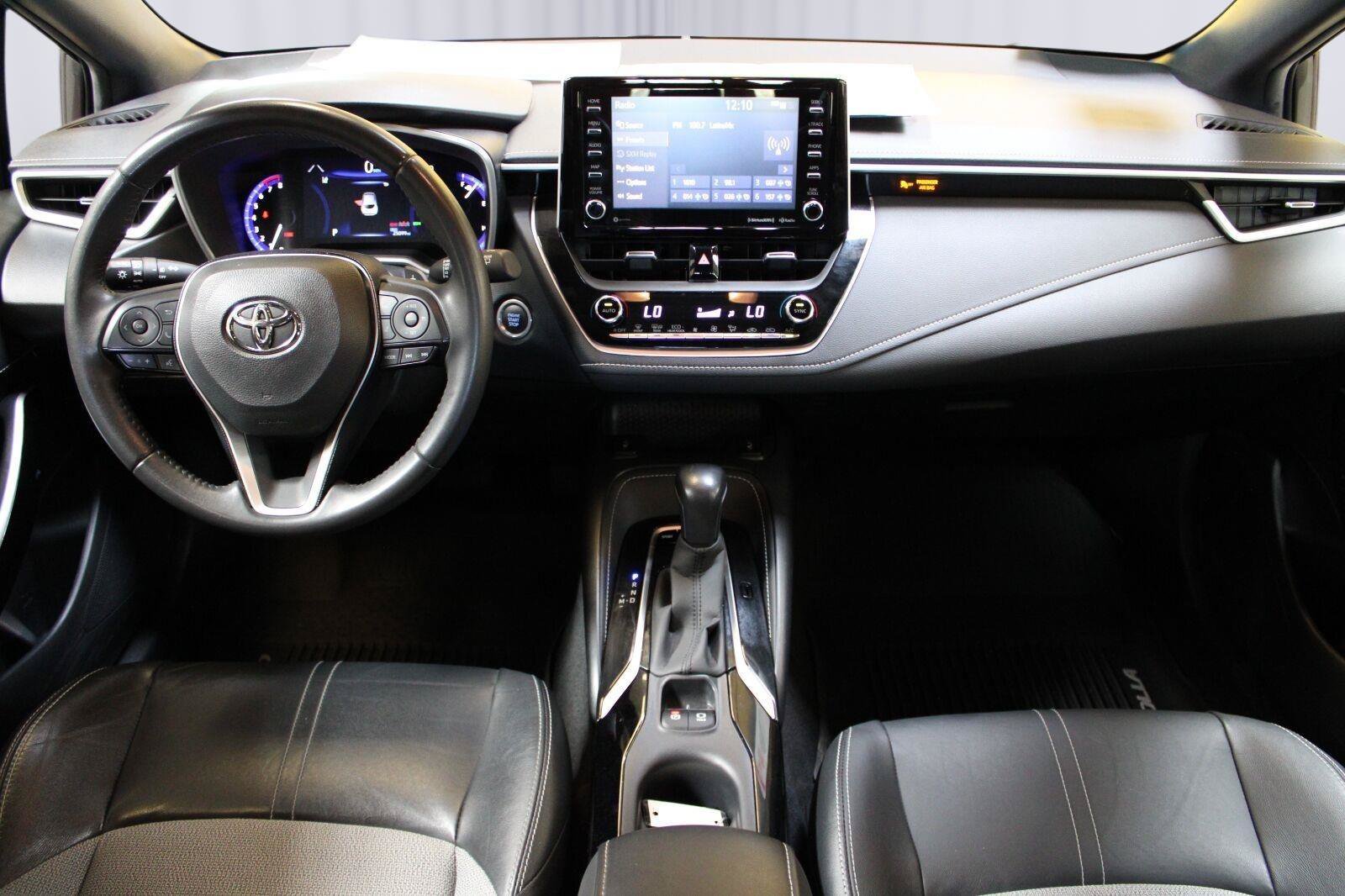 Used 2021 Toyota Corolla XSE FWD image 2