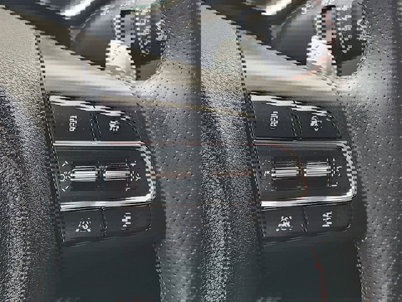 Used 2023 Kia Stinger GT2 w/ Red Interior Color Package image 27