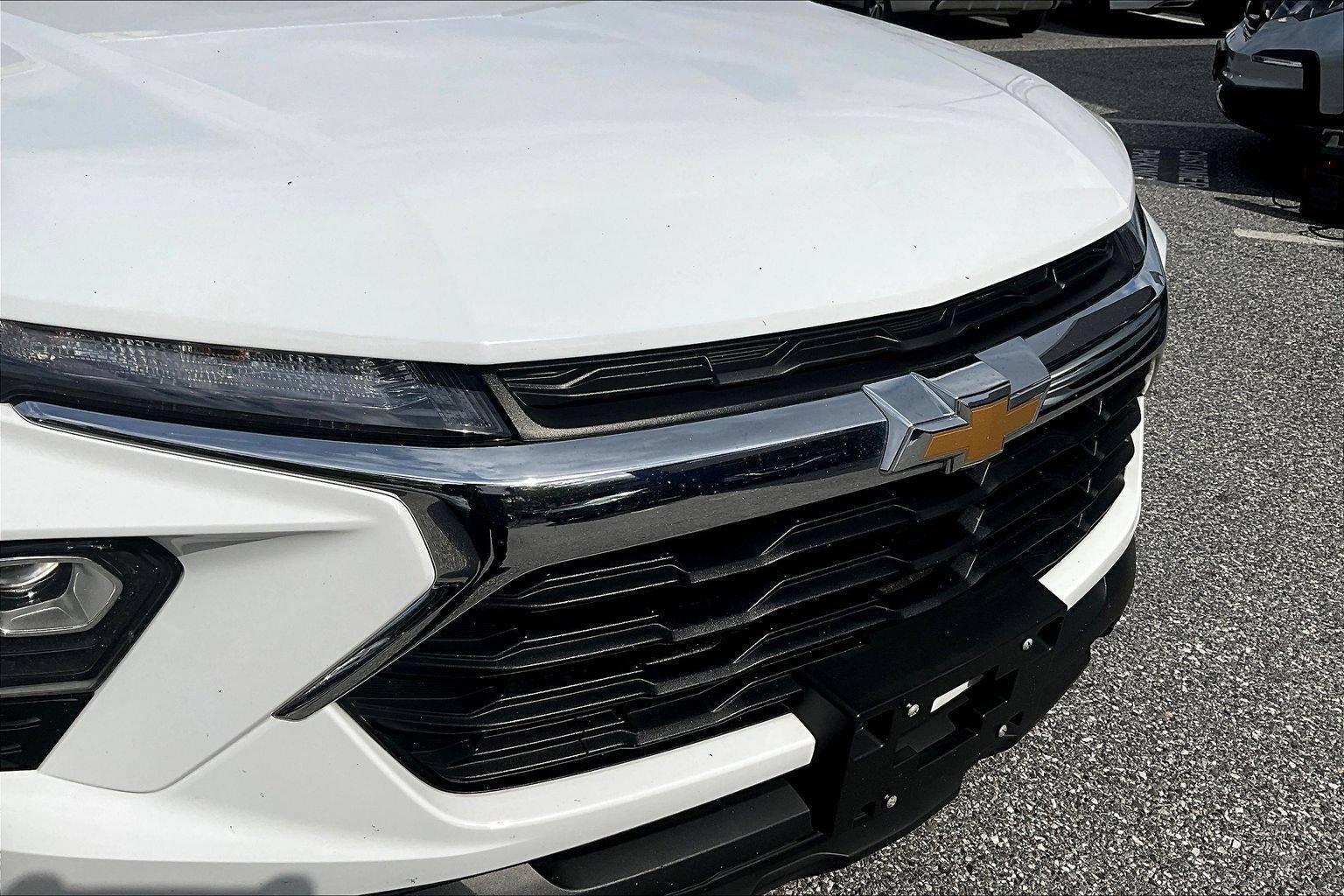 Used 2024 Chevrolet TrailBlazer LS FWD image 34