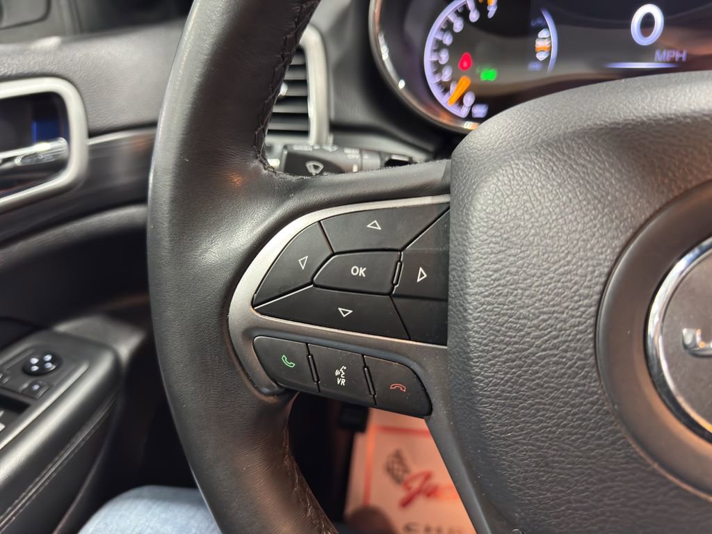 Used 2019 Jeep Grand Cherokee Laredo w/ Laredo X Package image 25