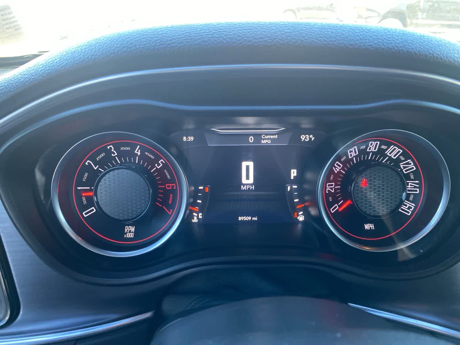 Used 2018 Dodge Challenger R/T RWD image 13