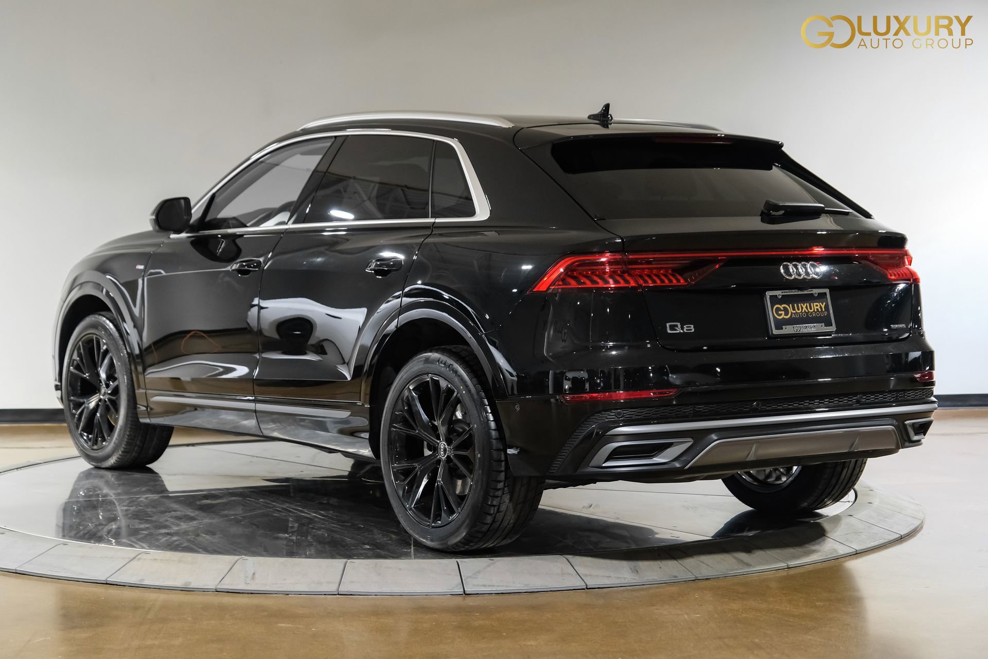 Used 2023 Audi Q8 Premium Plus w/ Premium Plus Package image 11