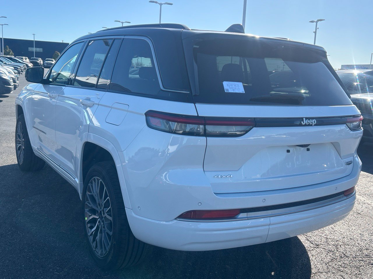 New 2027 Jeep Grand Cherokee Summit AWD/4WD image 5