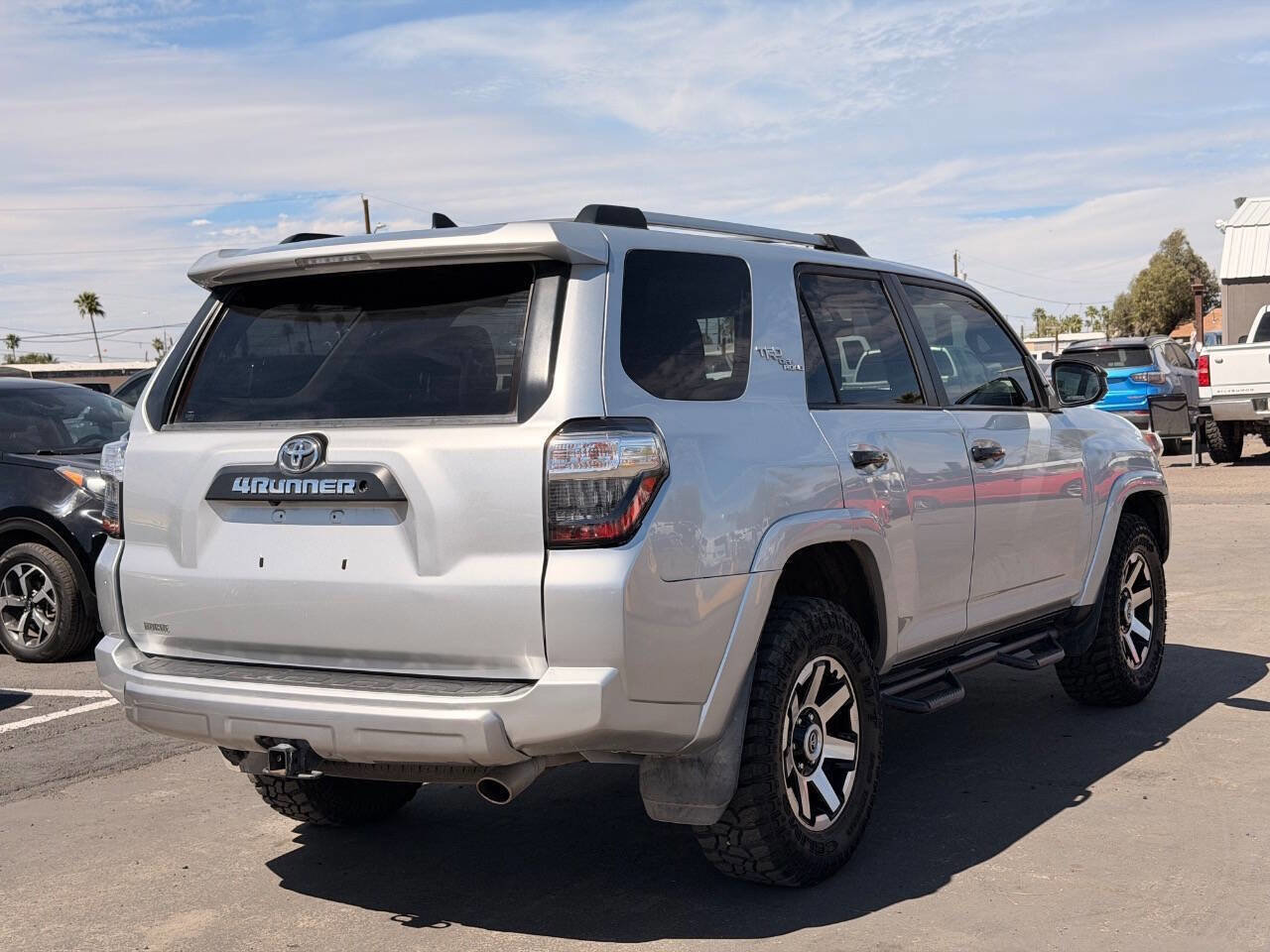 Used 2018 Toyota 4Runner TRD Off-Road image 9