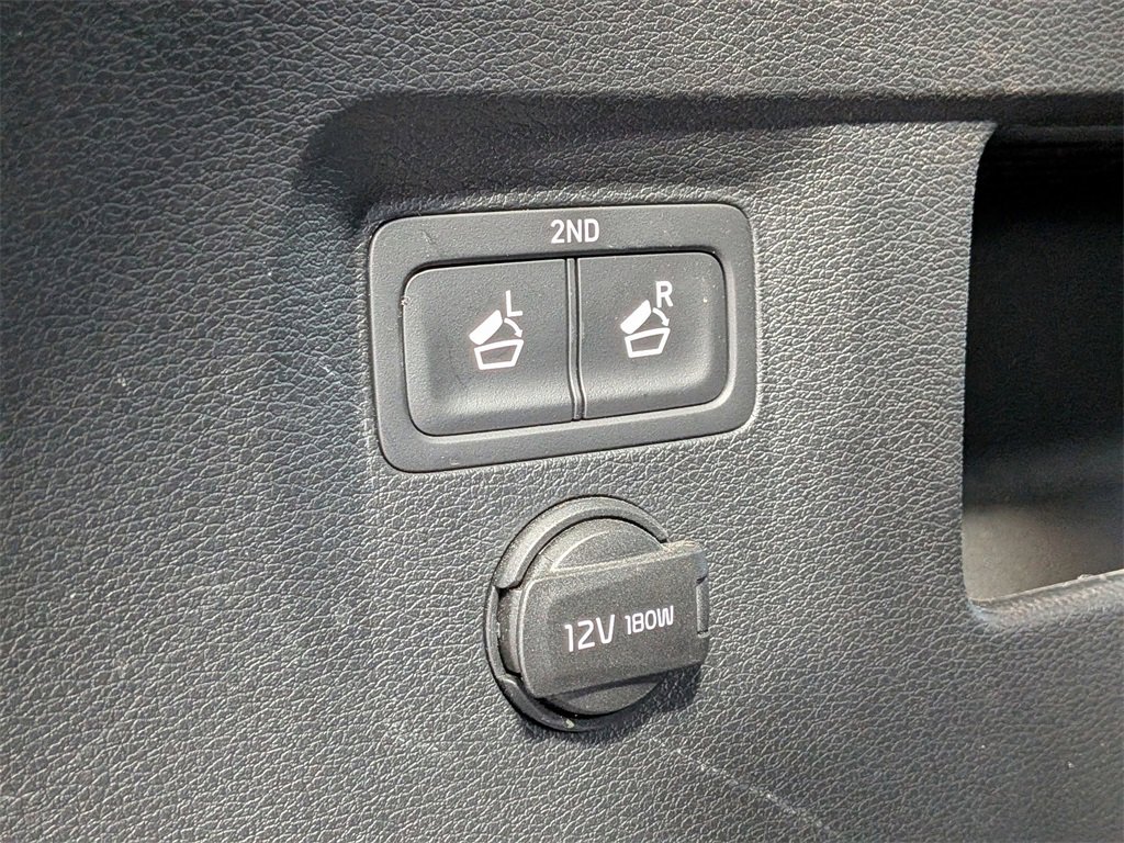Certified 2022 Kia Telluride LX image 10