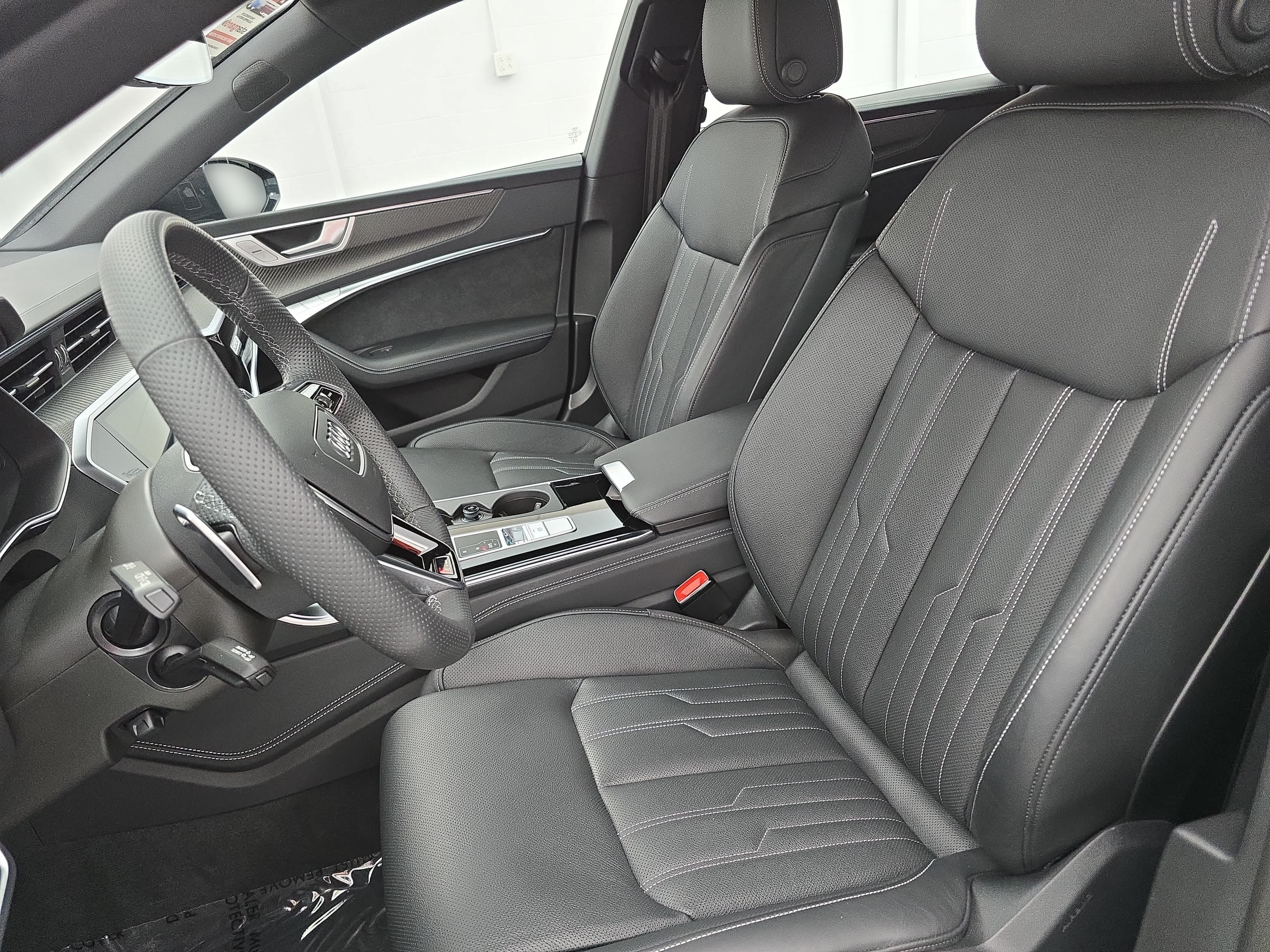 Used 2024 Audi RS 7 Performance AWD/4WD image 15