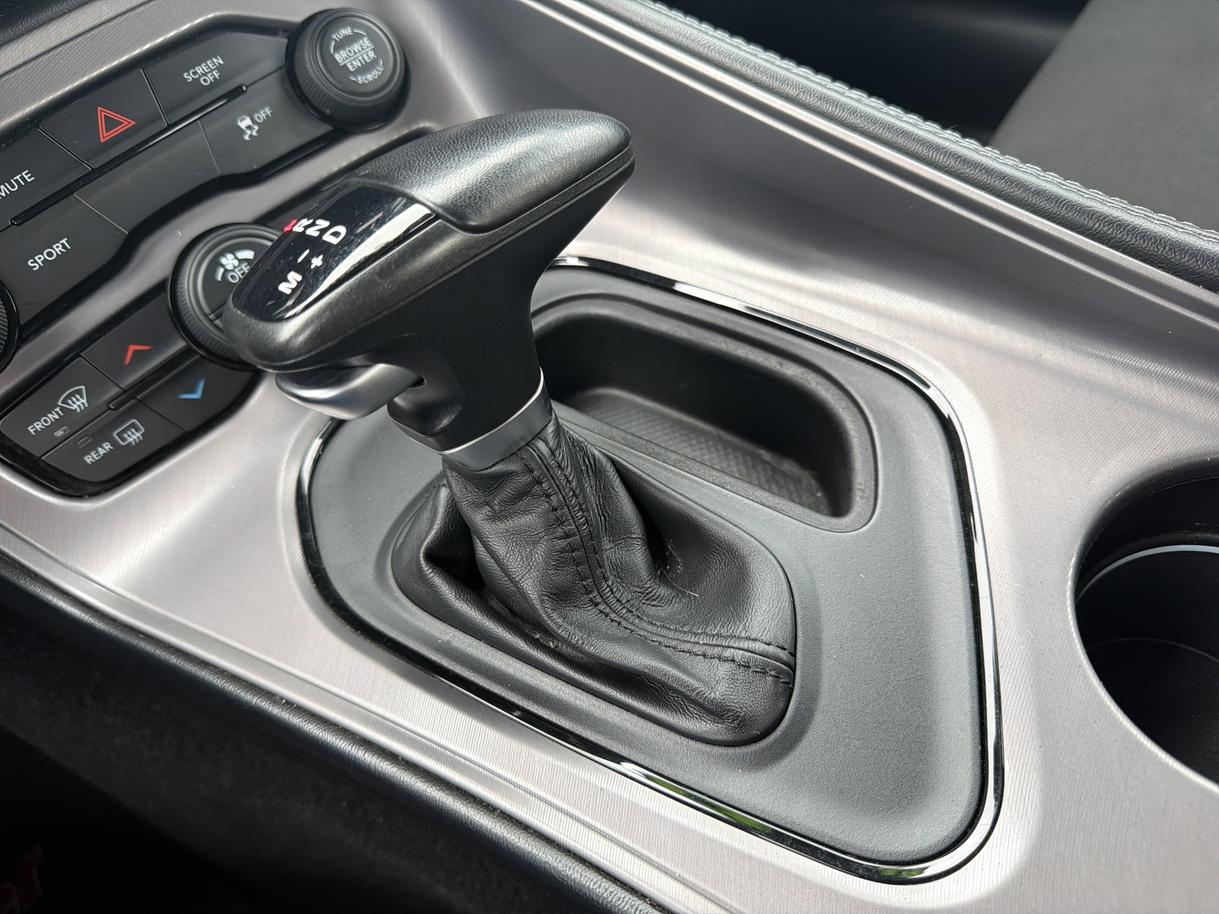 Used 2023 Dodge Challenger SXT image 23