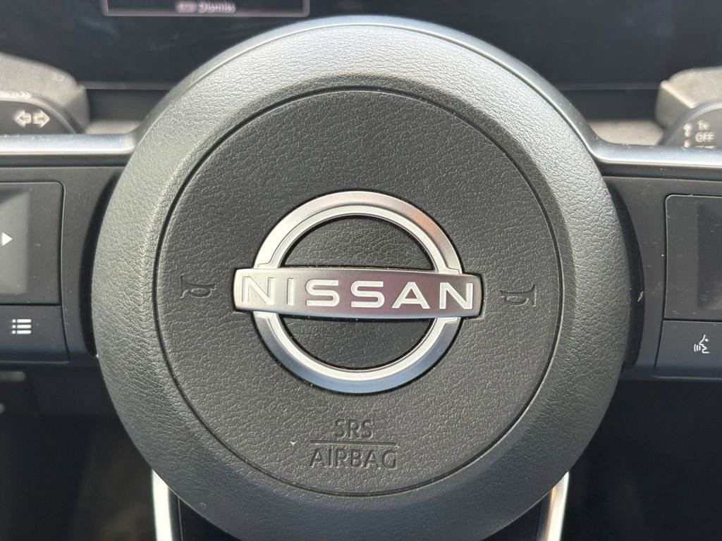 Used 2025 Nissan Kicks SV AWD/4WD image 20