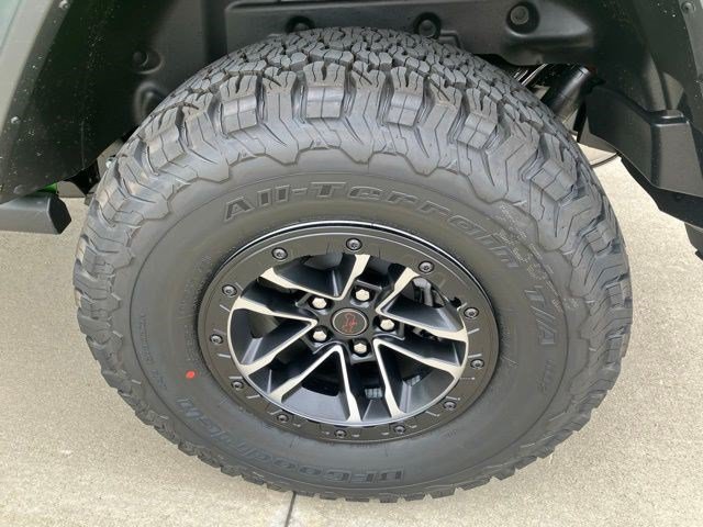 New 2026 Jeep Wrangler Unlimited Rubicon w/ Xtreme 35 Tire Package AWD/4WD image 29