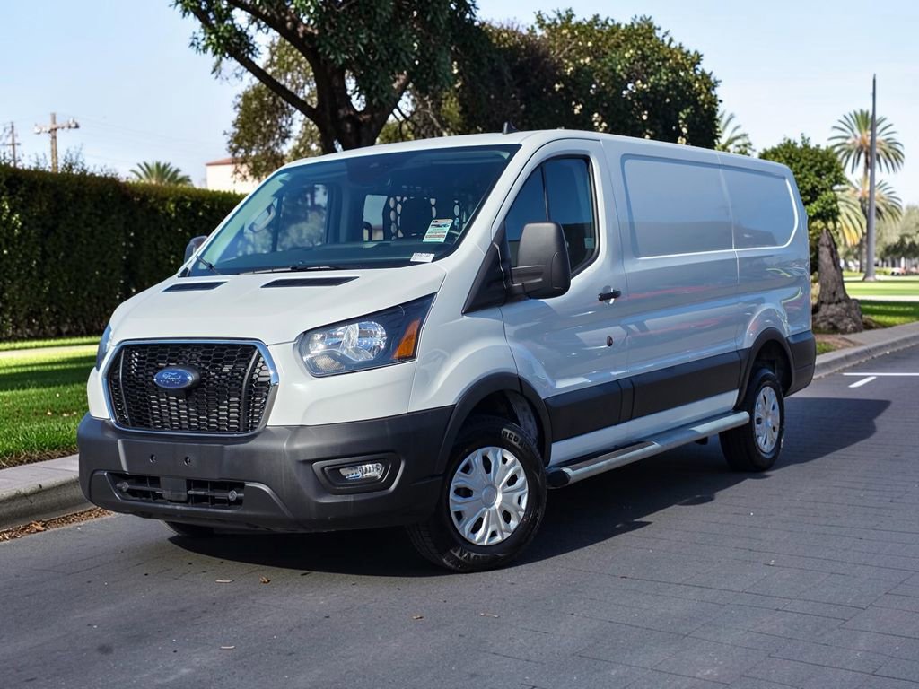 Used 2025 Ford Transit 250 Low Roof w/ Exterior Upgrade Package RWD image 2