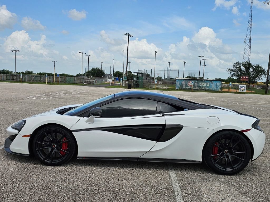 Used 2016 McLaren 570S Coupe RWD image 4