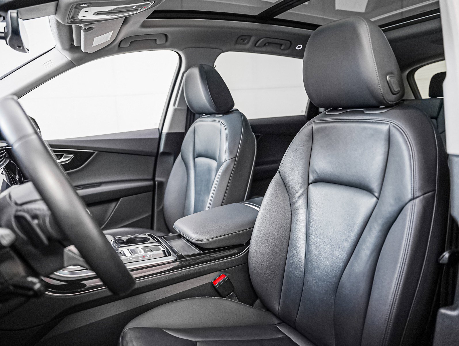 Used 2023 Audi Q7 2.0T Premium w/ Convenience Package image 12