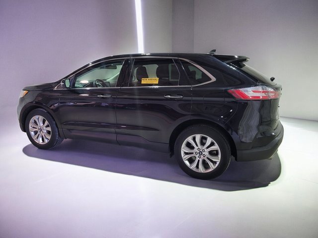 Used 2021 Ford Edge Titanium image 23