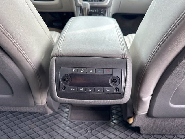 Used 2017 GMC Acadia Limited SLT AWD/4WD image 26