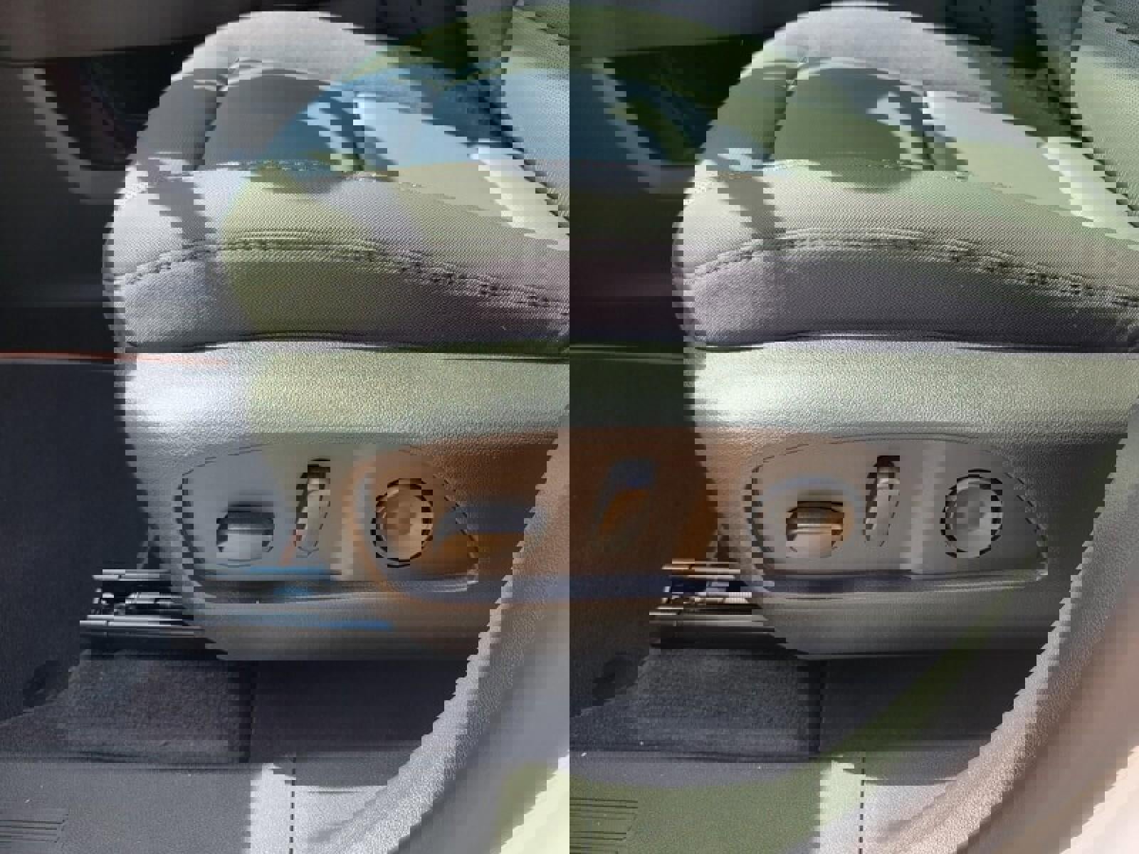 New 2026 GMC Terrain AT4 w/ Convenience Package III image 25