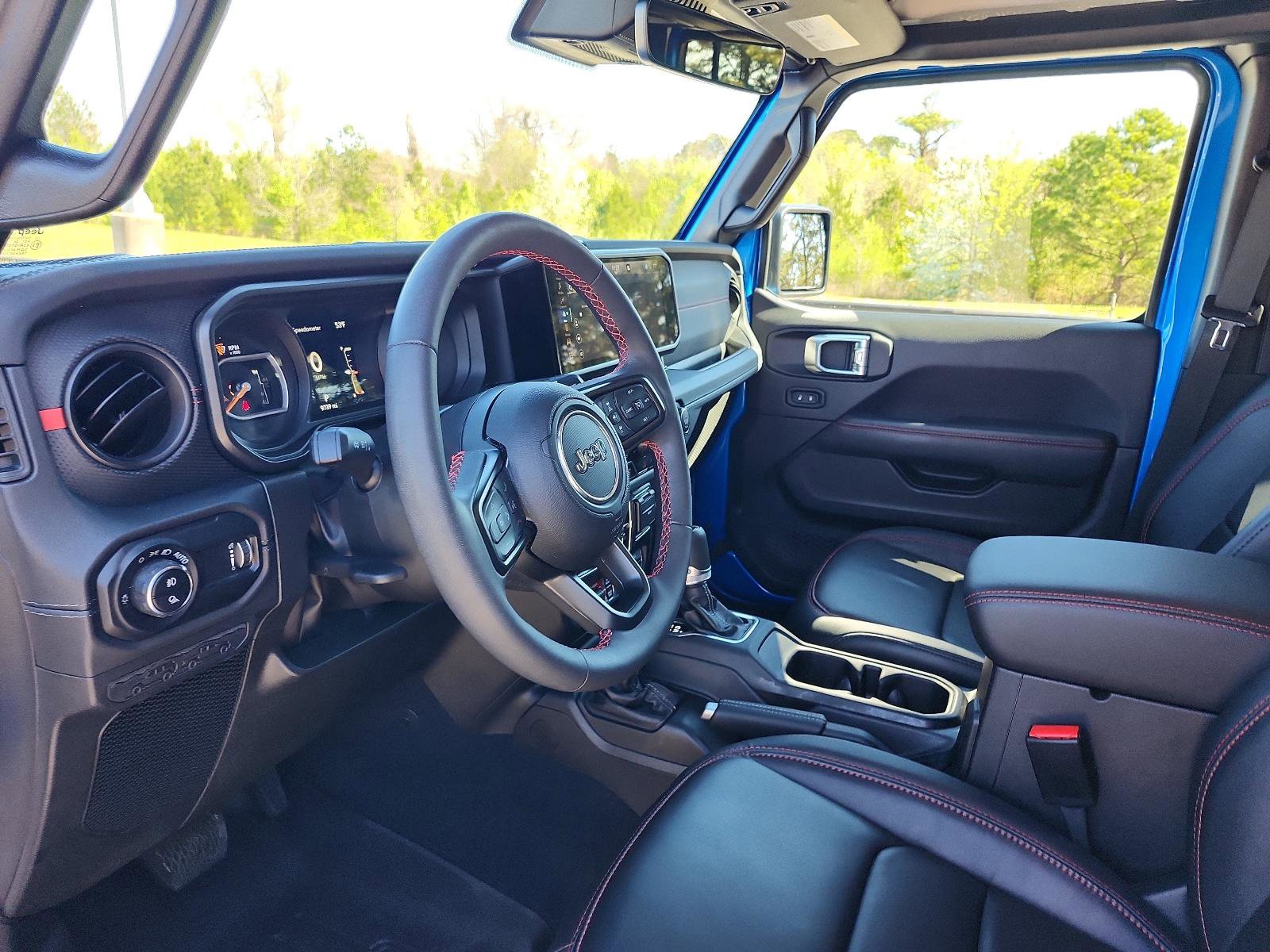 Used 2024 Jeep Gladiator Rubicon image 12