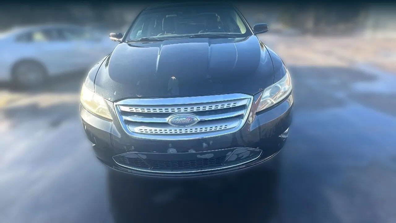 Used 2010 Ford Taurus SHO AWD/4WD image 2
