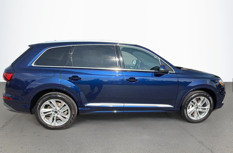 Used 2023 Audi Q7 2.0T Premium w/ Convenience Package AWD/4WD image 2