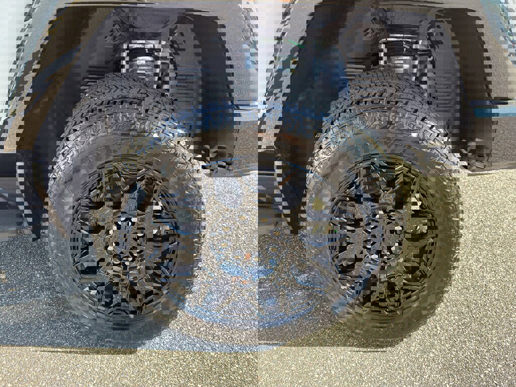 New 2026 GMC Hummer EV 4x4 Crew Cab image 24