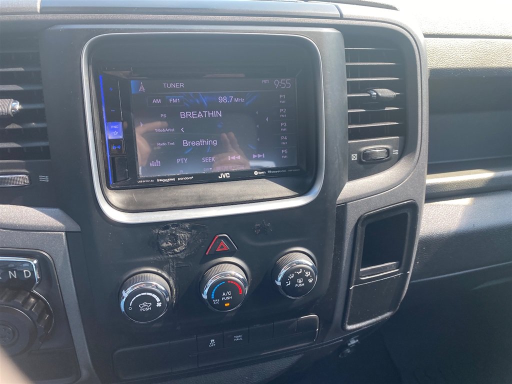 Used 2018 RAM 1500 Express RWD image 17