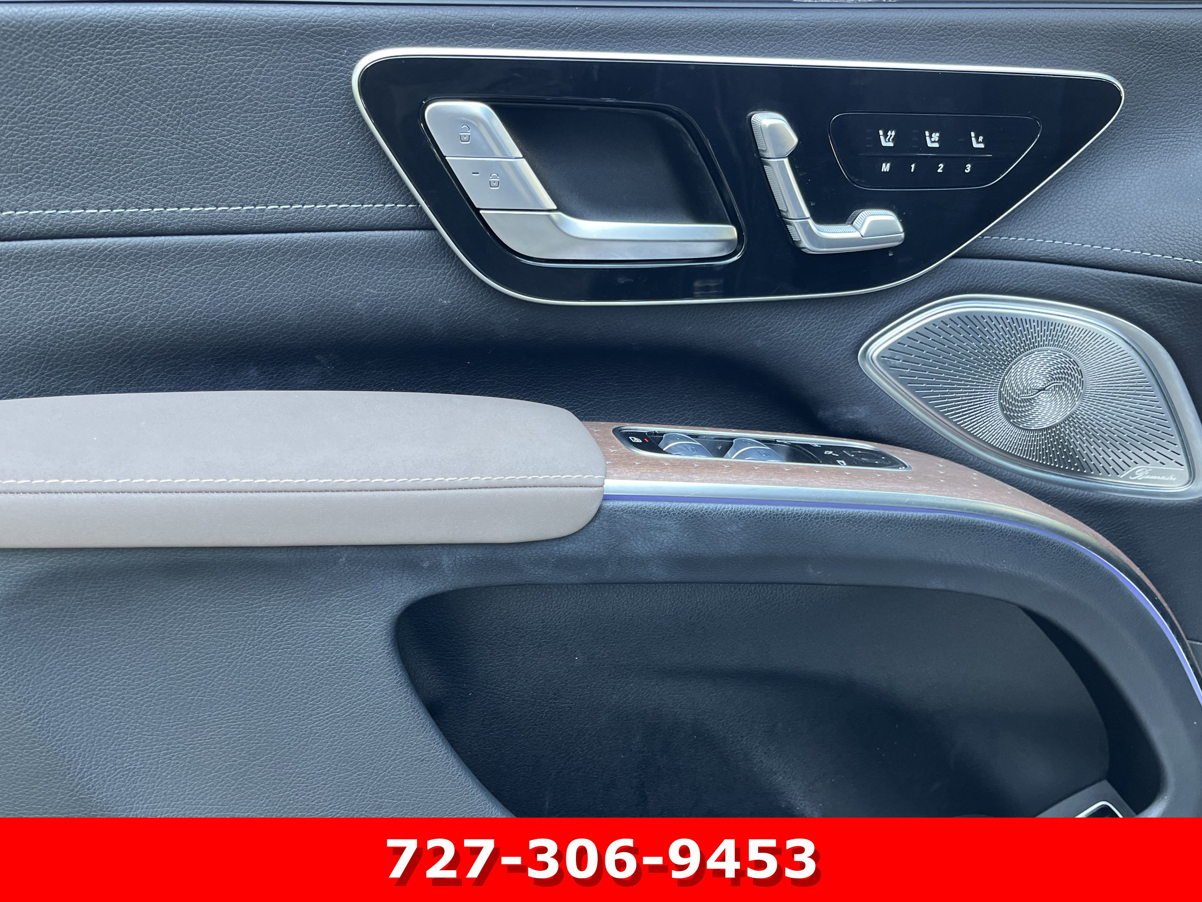 Used 2023 Mercedes-Benz EQS 580 4MATIC SUV image 13