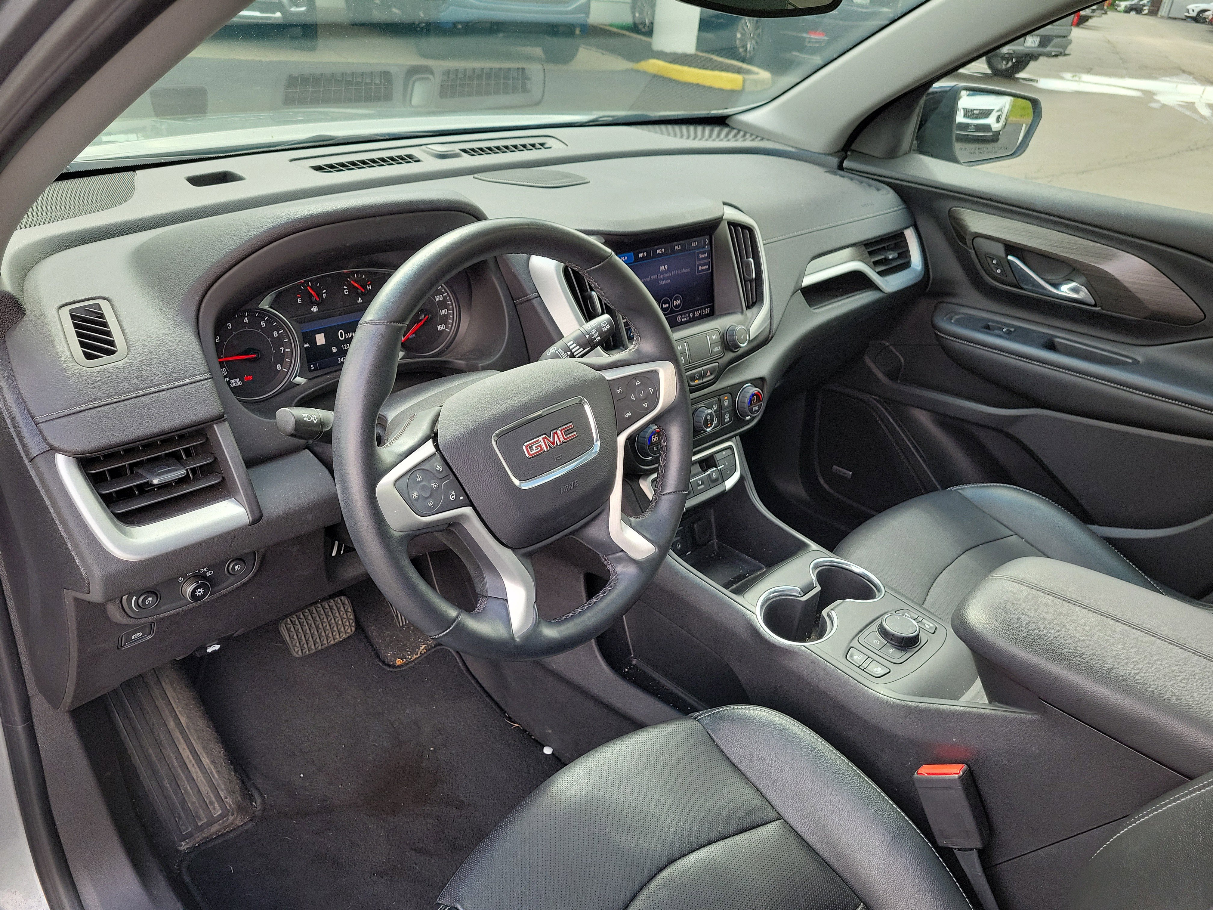 Used 2023 GMC Terrain SLT w/ Infotainment Package II AWD/4WD image 18
