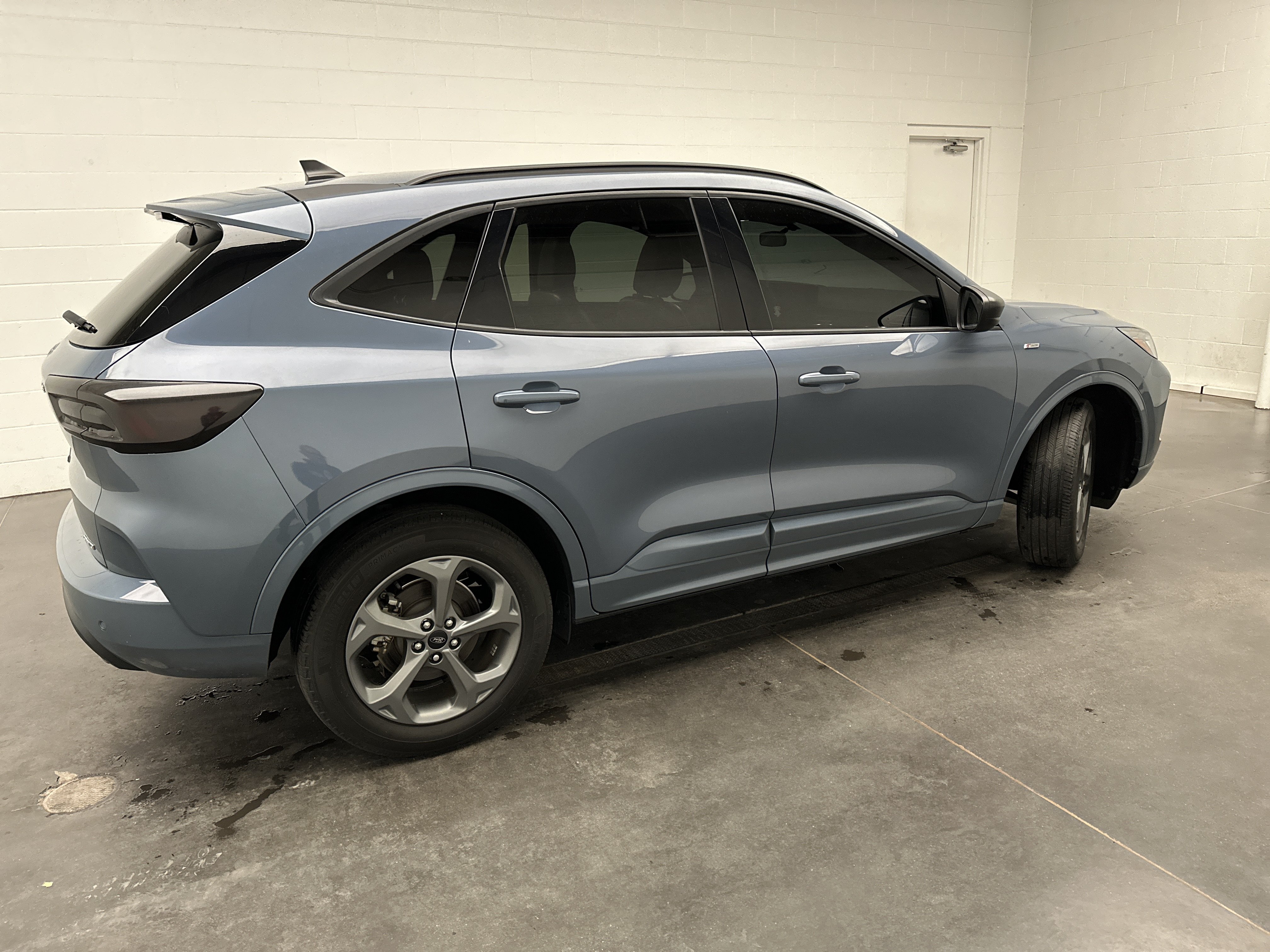 Used 2023 Ford Escape ST-Line w/ Tech Pack #1 AWD/4WD image 9