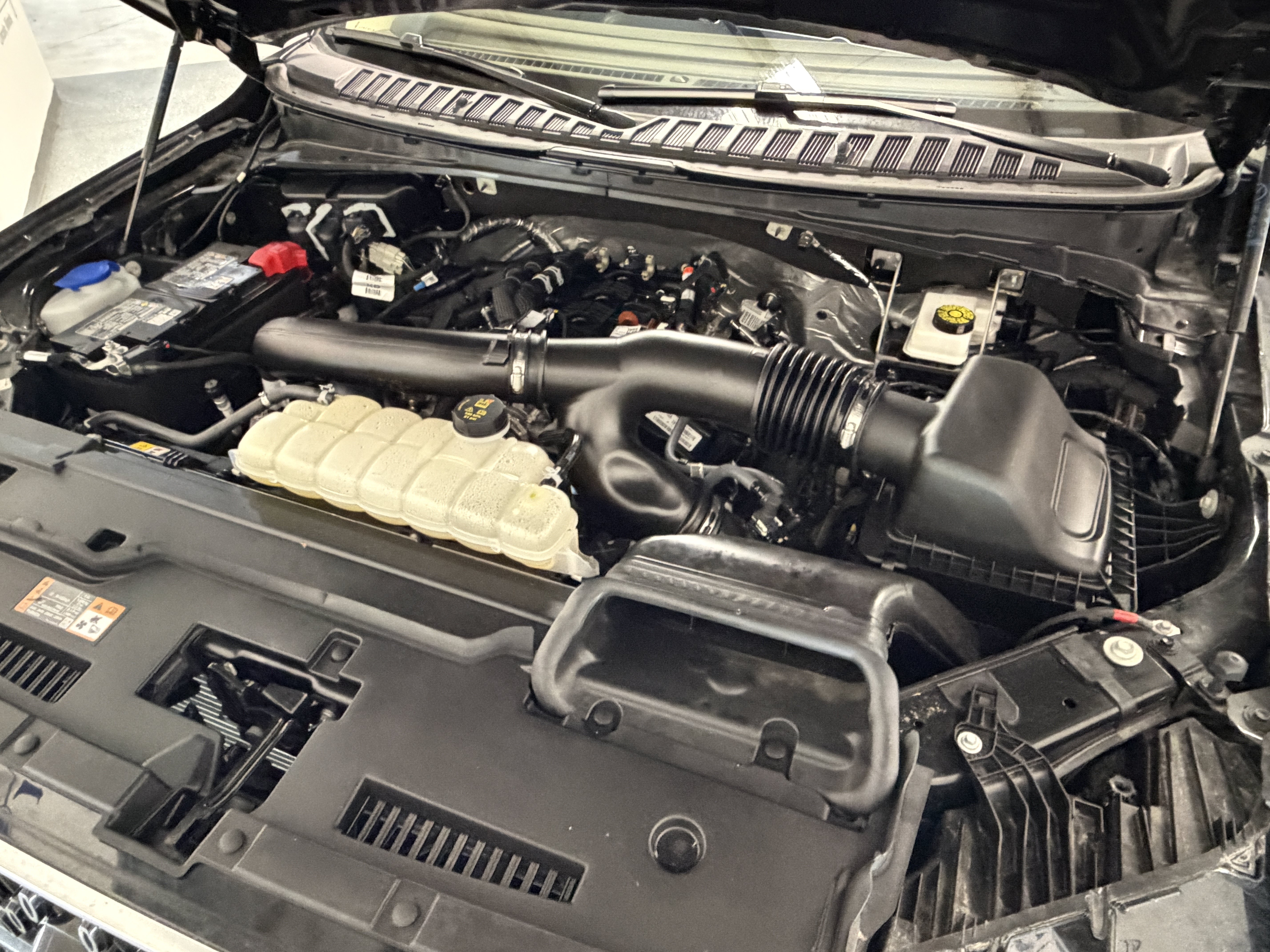 Used 2025 Lincoln Navigator L Reserve AWD/4WD image 37