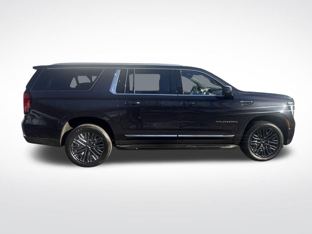 New 2026 GMC Yukon XL Elevation image 32