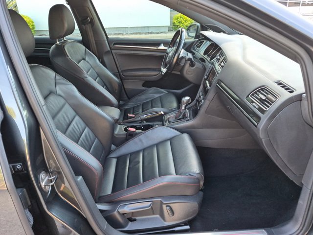 Used 2015 Volkswagen GTI Autobahn FWD image 20