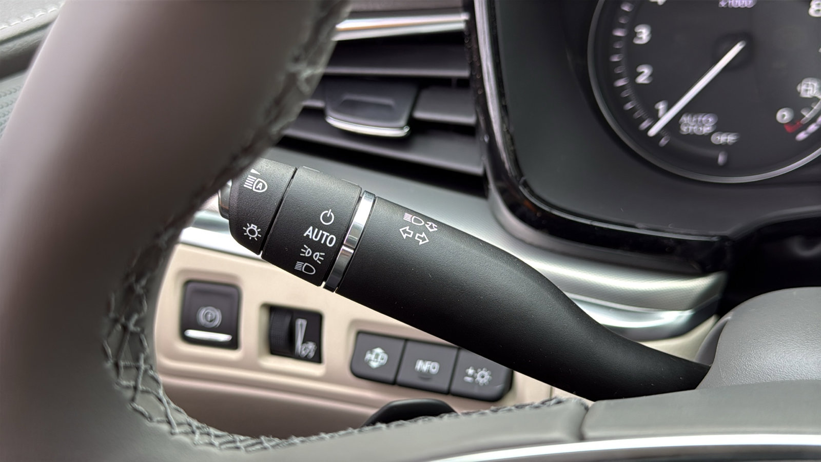 New 2026 Cadillac XT5 Premium Luxury w/ Driver Assist Package image 15