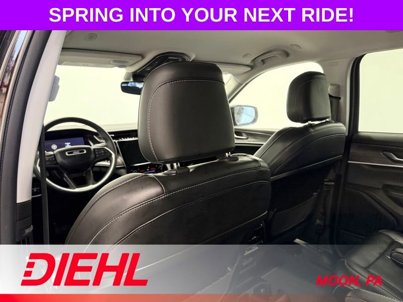 Certified 2023 Jeep Grand Cherokee L Limited w/ Black Appearance Package image 21