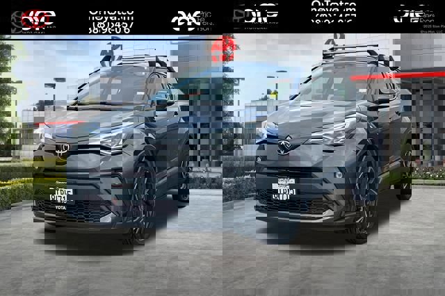 Used 2020 Toyota C-HR Limited image 1