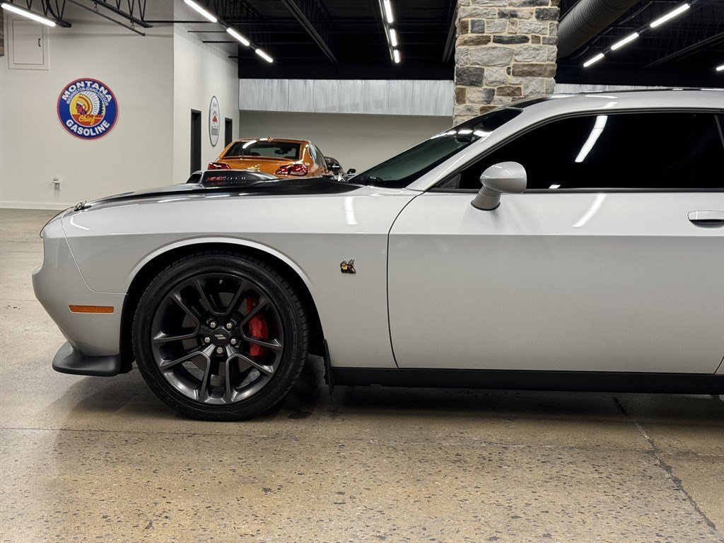 Used 2021 Dodge Challenger R/T Scat Pack w/ Shaker Package RWD image 5