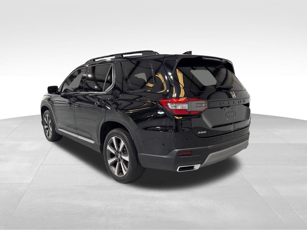 Used 2023 Honda Pilot Elite image 9