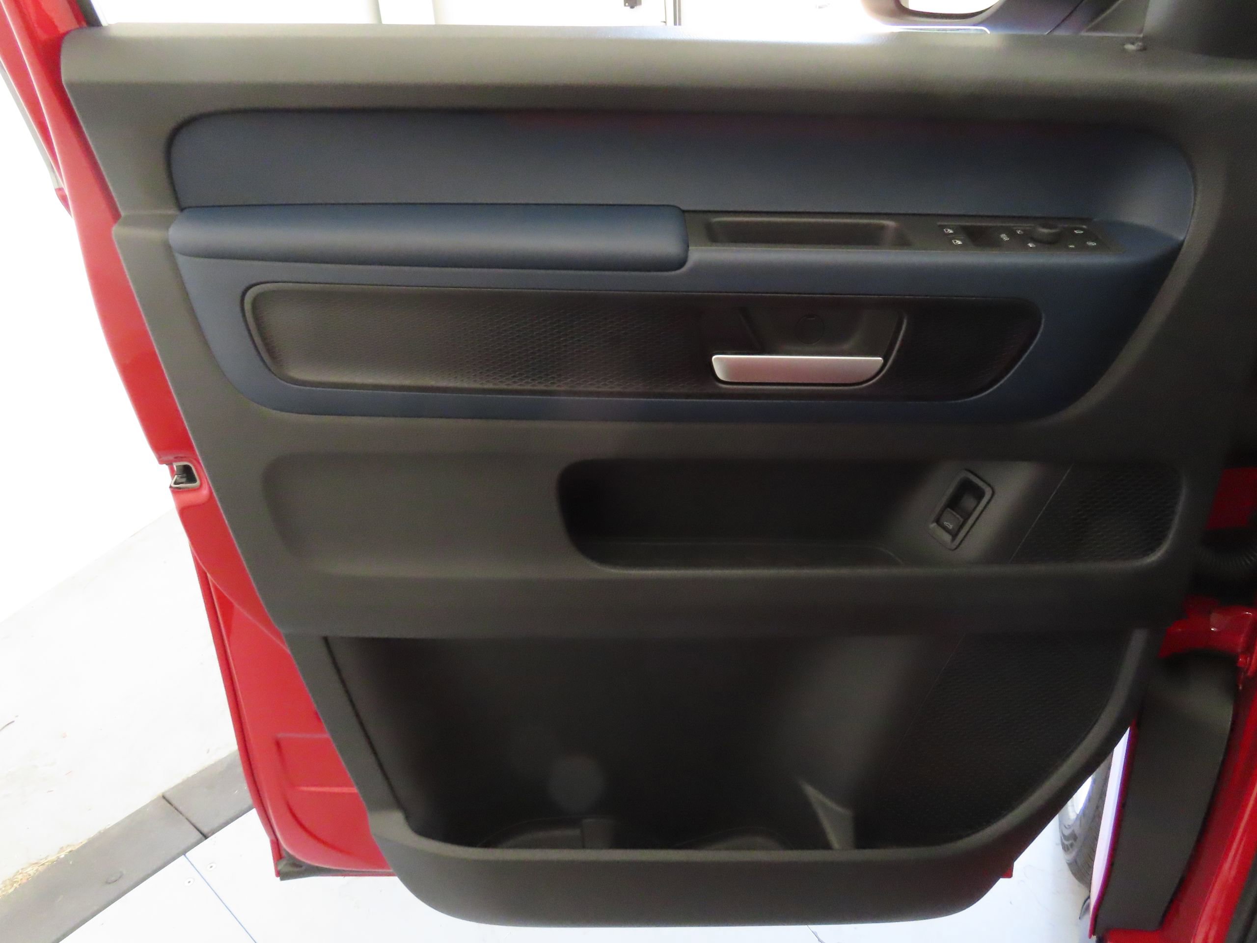 New 2025 Volkswagen ID. Buzz Pro S Plus image 12