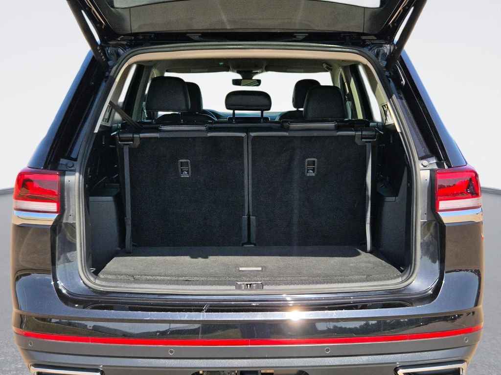 Used 2025 Volkswagen Atlas SE FWD image 11
