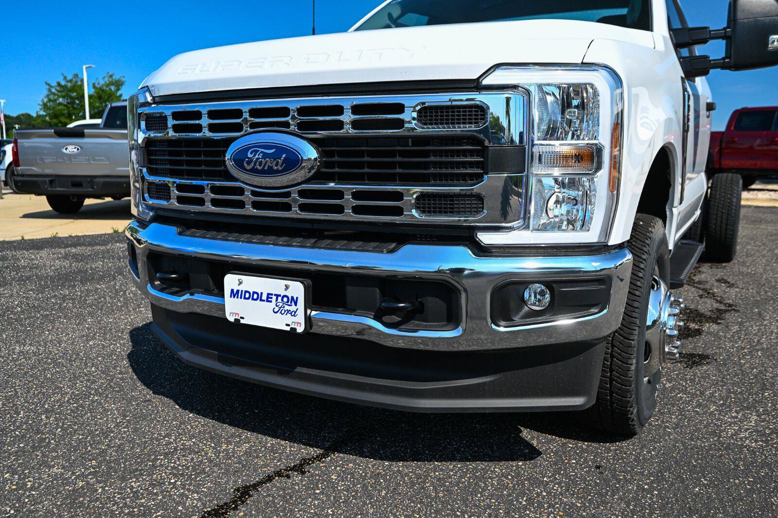 New 2026 Ford F350 XL w/ XL Chrome Package AWD/4WD image 11