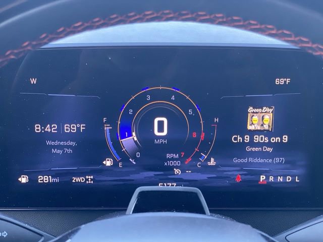 Used 2024 Chevrolet Traverse RS image 12