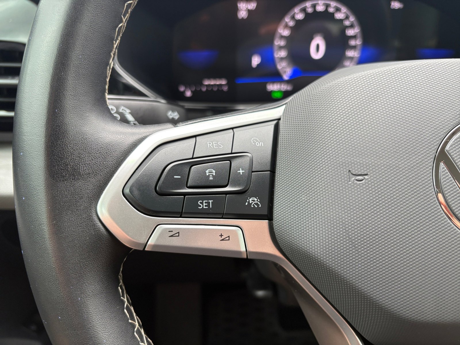 Certified 2024 Volkswagen Taos S FWD image 15