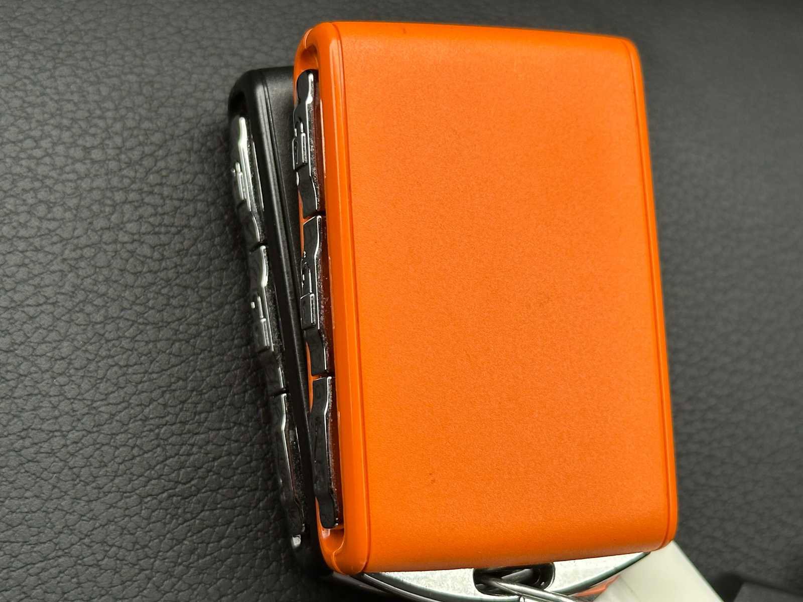 Used 2025 Volvo XC60 B5 Core w/ Protection Package Premier image 33