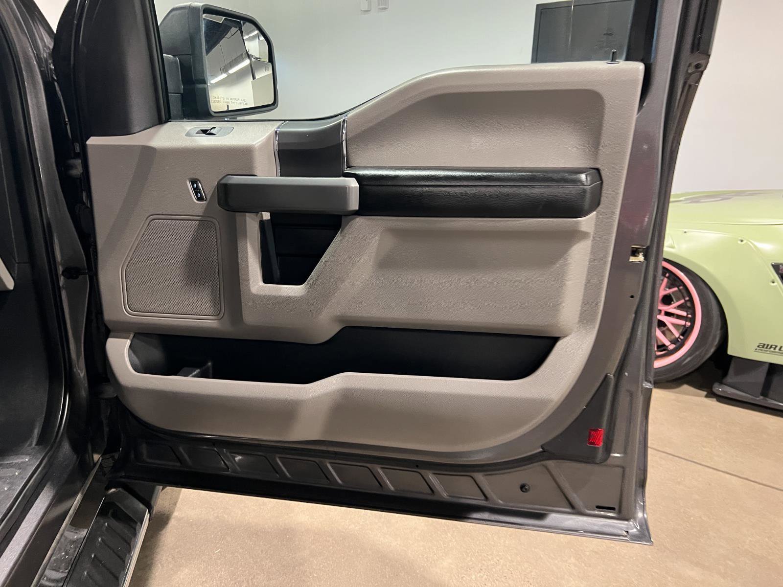 Used 2015 Ford F150 XLT w/ Equipment Group 302A Luxury image 37