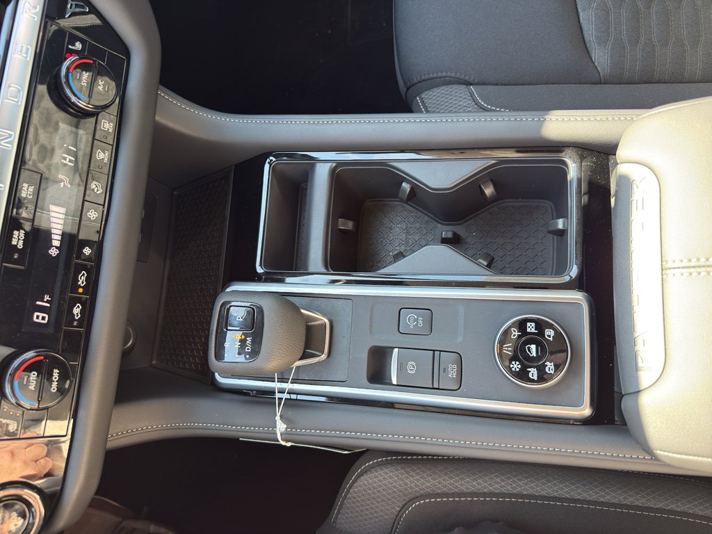 New 2026 Nissan Pathfinder SV image 22