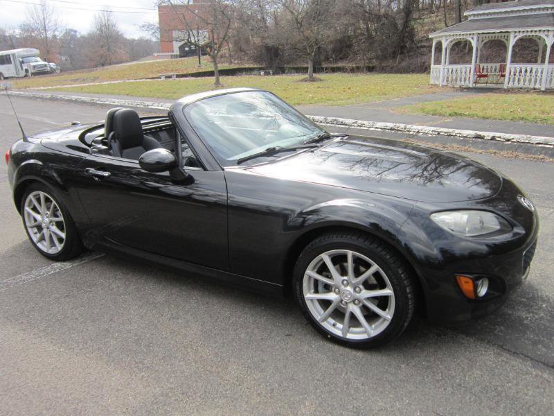 Used 2011 MAZDA MX-5 Miata Grand Touring w/ Premium Pkg image 4
